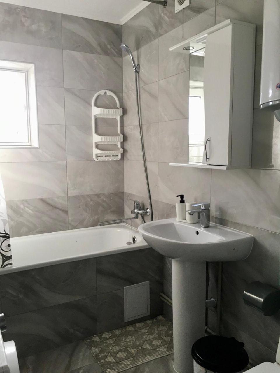 Котедж Шум Черемоша На Березі Річки Verkhovyna Extérieur photo